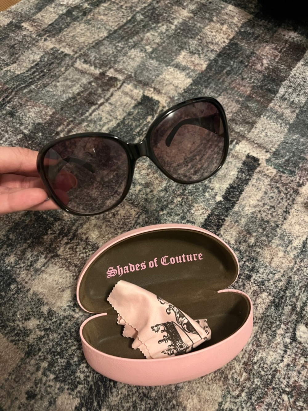 Vintage Juicy Couture Dame/S V08 YY Sunglasses with Case